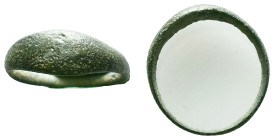 Ancient Roman Bronze Ring , circa 1st - 3rd AD. Reference: Condition: Very Fine

Weight:2.07 gr. Diameter: 20.2 mm