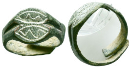 Ancient Roman Bronze Ring , circa 1st - 3rd AD. Reference: Condition: Very Fine

Weight:6.11 gr. Diameter: 21.5 mm