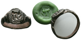 Ancient Roman Bronze Ring , circa 1st - 3rd AD. Reference: Condition: Very Fine

Weight:5.59 gr. Diameter: 22.2 mm