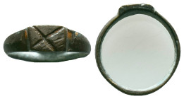 Ancient Roman Bronze Legion Ring with a X representing 10th legion on bezel , circa 1st - 3rd AD. Reference: Condition: Very Fine

Weight: 1,61 gr. ...