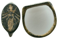 Ancient Roman Bronze Ring , circa 1st - 3rd AD. Reference: Condition: Very Fine

Weight: 2,0 gr. Diameter:19,3 mm