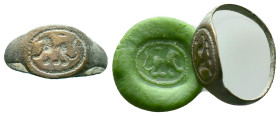 Ancient Roman Bronze Ring , circa 1st - 3rd AD. Reference: Condition: Very Fine

Weight: 1,02 gr. Diameter: 17,4 mm