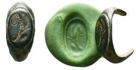 Ancient Roman Bronze Ring Bezel Reference: Condition: Very Fine

Weight:4,17 gr. Diameter:20,8 mm
