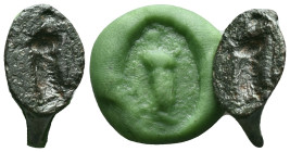 Ancient Roman Bronze Ring Bezel Reference: Condition: Very Fine

Weight: 4.63 gr. Diameter: 21.1mm