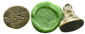 Ancient Islamic Bronze stamp seal Reference: Condition: Very Fine

Weight: 7,09 gr. Diameter: 19,8 mm