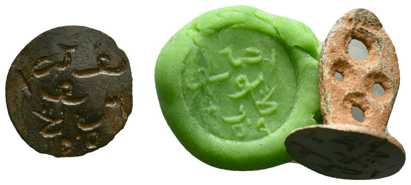 Ancient Islamic Bronze stamp seal Reference: Condition: Very Fine

Weight: 4,0...