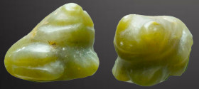 Ancient Roman Frog Applique Reference: Condition: Very Fine

Weight:2.15 gr. Diameter: 13.9 mm