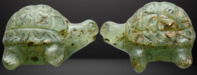 Roman Glass Turtle Reference: Condition: Very Fine

Weight: 56.5gr. Diameter: 50.2 mm