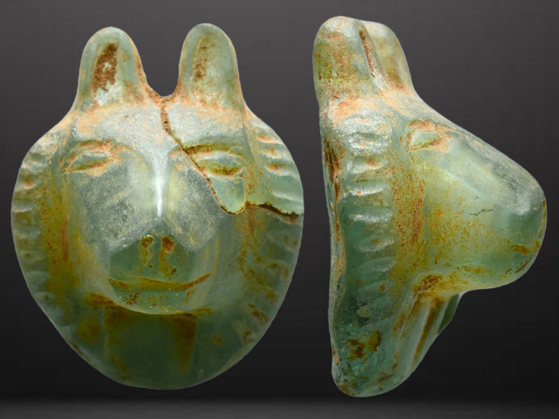 Roman Glass Lion Head Reference: Condition: Very Fine

Weight:9.54 gr. Diamete...