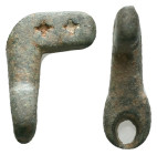 Ancient Roman Bronze Door Key Reference: Condition: Very Fine

Weight: 2,76 gr. Diameter: 18,6 mm