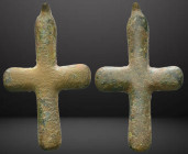 Byzantine Bronze Cross Pendant, Circa 5th-7th Century AD. Reference: Condition: Very Fine

Weight: 7,47 gr. Diameter: 38,2 mm