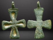 Byzantine Bronze Cross Pendant, Circa 5th-7th Century AD. Reference: Condition: Very Fine

Weight: 4,16 gr. Diameter: 35,0 mm