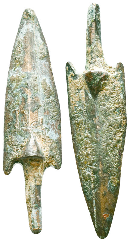 Ancient Arrow Heads, Ae Bronze, Reference: Condition: Very Fine

Weight: 10,3 ...