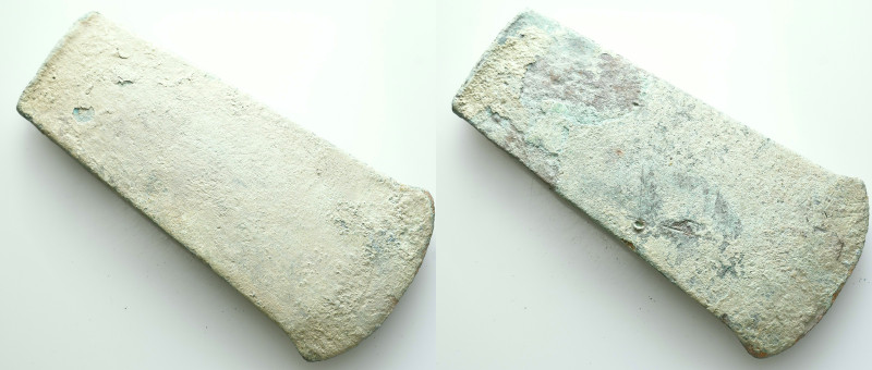 Ancient Bronze Axe Head Reference: Condition: Very Fine

Weight: 283.0 gr. Dia...
