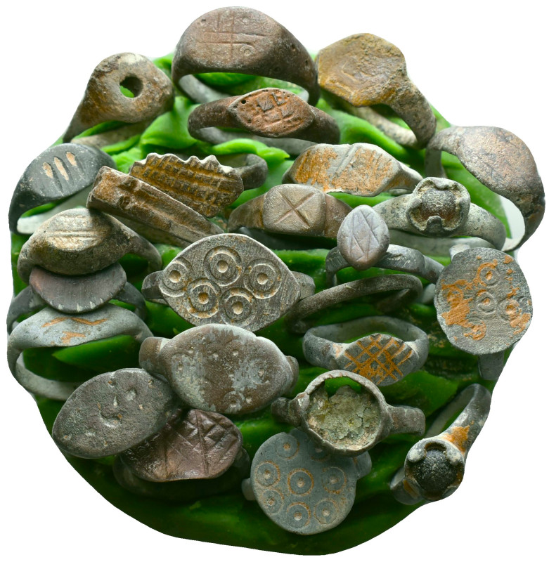 Lot of 25 Rings (SOLD AS SEEN,NO RETURN.) Reference: Condition: Very Fine

Wei...