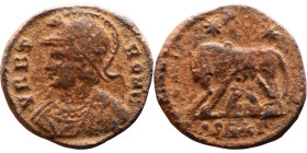 Constantinus I. (306-337 AD). Follis Obv: VRBS ROMA. helmeted bust of Constantinus I. left. Rev: Romulus and Remus