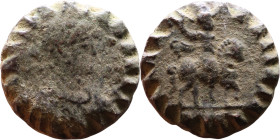 Arcadius (395-408 AD).follis. Obv.: DN ARCADIVS PF AVG; bust of emperor. Rev: : GLORIA-ROMANORVM, emperor on horseback trotting right.