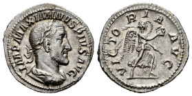 Maximinus I. Denarius. 236 AD. Rome. (Ric-IV 16). (Bmcre-25). (Rsc-99a). Anv.: IMP MAXIMINVS PIVS AVG, laureate, draped and cuirassed bust to right. R...