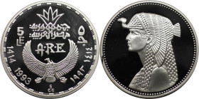 Weltmünzen und Medaillen, Ägypten / Egypt. Kleopatra. 5 Pounds 1993 (AH 1414). 22,50 g. 0.999 Silber. 0.72 OZ. KM 735. Polierte Platte