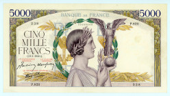 France
Bank of France
5.000 Francs (Victoire type 1934, flatbed printing), 8th January 1942
S/N P.820 238
Signatures of René Favre-Gilly, Jacques Beli...