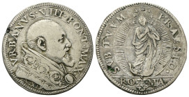 ROMA
Urbano VIII (Maffeo Vincenzo Barberini), 1623-1644.
Testone a. XIV.
Ag
gr. 9,28
Dr. VRBANVS •VIII• PONT• MAX•. Busto a d., con piviale ornat...