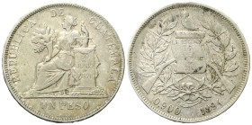 GUATEMALA
Repubblica America Centrale, dal 1821.
Peso 1894.
Ag
gr. 24,69
Dr. Giustizia seduta verso s., tiene cornucopia e bilancia.
Rv. Quetzal...