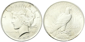 USA
Federazione.
Dollaro 1923 Peace, zecca di Philadelphia.
Ag
gr. 26,67
Dr. IN GOD WE TRVST / LIBERTY. Testa muliebre a d. con corona radiata.
...