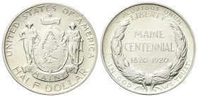 USA
Confederazione.
Half Dollar 1920, Maine Statehood Centennial.
Ag
Dr. Stemma del Maine.
Rv. Ghirlanda di aghi di pino. 
KM#157.
q. FDC
Il M...
