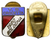 BOLOGNA
Durante Vittorio Emanuele III, 1900-1943.
Spilla/distintivo 1920 Velo Sport Crocetta opus W. Cicognani.
Æ dorato con smalti
gr. 2,53 mm 28...