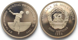 MOZAMBIQUE - PATTERN 10000 Meticais 1994 SOCCER Cu-Ni Proof SCARCE!