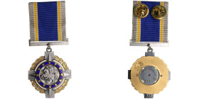 Lithuania – EU and NATO Accession Medal and Badge, 2004
20.51g. 33mm.