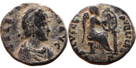 Aelia Eudoxia. (401-403 AD). Follis. Obv: AEL EVDOXIA AVG. Pearl-diademed, draped bust right with necklace. Rev: SALVS REI-PVBLICAE, Victory seated ri...