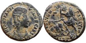 Constantius Gallus (351-354) Follis. Obverse: DN CONSTANTIVS NOB C. Bust to right. Reverse : FEL TEM REPARATION, Soldier advancing left, spearing fall...