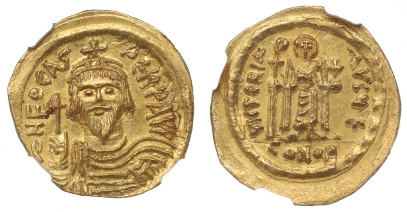 Byzantine, Phocas, Solidus Constantinople - NGC MS Piękny menniczy solidus. Awer...