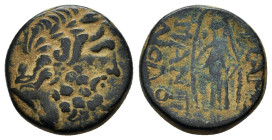 Phrygia, Apameia, AE,Circa 88-40 BC. Heraklei-, and Eglo-, magistrates.

Obv: Laureate head of Zeus to right.

Rev: ΑΠΑΜΕ / HPAKΛE EΓΛO, Facing statue...