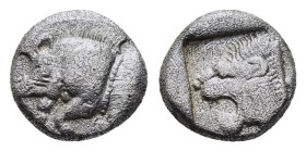 MYSIA.Kyzikos.(Circa 450-400 BC).Obol.

Obv : Forepart of boar left, tunny to right.
Rev : Head of roaring lion left, retrograde K in upper left fi...