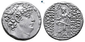 Seleukid Kingdom. Antioch on the Orontes. Philip I Philadelphos 95-75 BC. 
Tetradrachm AR

25 mm, 15,44 g



Good Very Fine