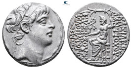 Seleukid Kingdom. Antioch on the Orontes. Antiochos X Eusebes Philopator 94-88 BC. 
Tetradrachm AR

27 mm, 15,87 g



Good Very Fine