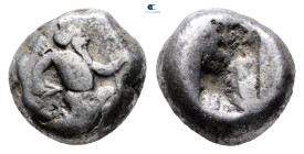 Persia. Achaemenid Empire. Sardeis. Time of Artaxerxes III to Darios III 350-333 BC. 
Siglos AR

14 mm, 5,56 g



Very Fine