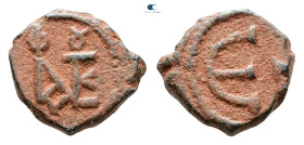 Justin II AD 565-578. Theoupolis (Antioch)
Pentanummium Æ

14 mm, 1,93 g



Very Fine
