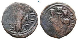 Anatolia and Al-Jazirah (Post-Seljuk). Aleppo. Nur al-Din Mahmud AH 541-569. 
Fals Æ

22 mm, 3,60 g



Fine