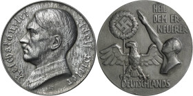Drittes Reich
 Zinkmedaille o.J. (B.H. Mayer) 'Heil dem Erneuerer Deutschlands'. Brustbild nach links / Rechts jugendliches Brustbild, die Hand zum G...