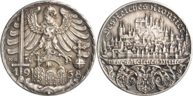 Drittes Reich
 Silbermedaille 1938 (K. Goetz) Überführung der Reichskleinodien nach Nürnberg - Des Reiches Kronzier in des Reiches Mitte. Stadtansich...