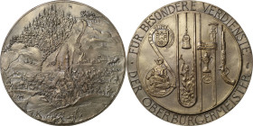 Güttler, Peter-Götz 1939-2024 Weißmetallgussmedaille 2010. Stadt Suhl - Für besondere Verdienste. Stadtansicht um 1700 / Verschiedene Motive und Gegen...