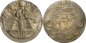 Güttler, Peter-Götz 1939-2024 Weißmetallgussmedaille 2012. 40 Jahre Ostfriesischer Münzverein. Upstalsboom mit Eule, davor Pyramide / Karte Ostfriesla...