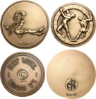 Bronzemedaille o.J. Einseitige Bronzemedaille o.J. (P.D. Keyzer?) - Tanzenden. Dazu: Het Wiel - La Roue. Zwei nackte athletische Männer von vorn bzw. ...