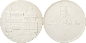 Porzellanmedaillen - Medaillen der Meißner Porzellanmanufaktur
Dresden Weiße Porzellanmedaille 1967 (M). Zur Erinnerung der Rat der Stadt Dresden. St...