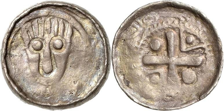 Naumburg, Bistum
Anonym Hochrandobol um 1100. Kopf von vorne mit nach oben geri...