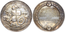 Dresden
 Silbermedaille 1890 (R. Diller) 25-jähriges Jubiläum der Sächsischen Bank. Arrangement aus Warenballen und Symbolen für Handel und Handwerk ...