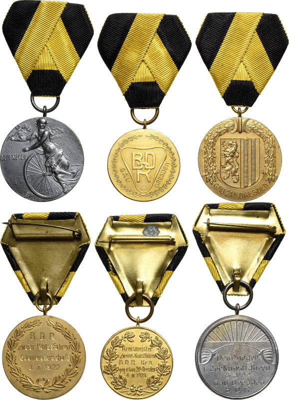 Dresden
 Vergoldete Bronzemedaille o.J. (graviert 1922). B. D. R. Zweier Kunstf...